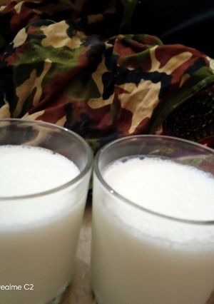 A picture of Meethi lassi.