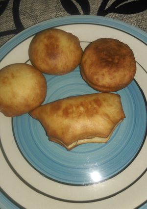 A picture of Coconut ball.