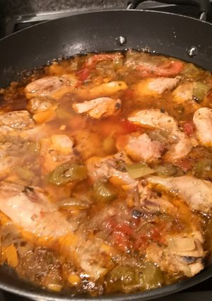 A picture of Delicious Chicken Casserole. 😍🍜🌿🐤🍃🐣🍅🍋.