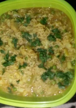 A picture of Vegetable maggi.
