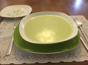 Una foto de Crema de palta (aguacate)