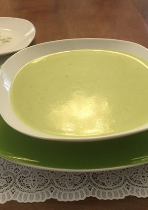 Una foto de Crema de palta (aguacate)