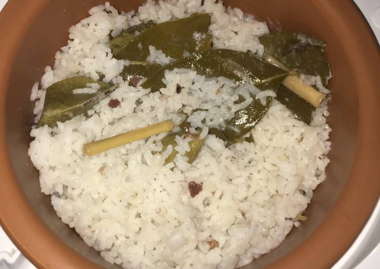Resep Nasi Liwet Rice Cooker Praktis yang Enak Banget