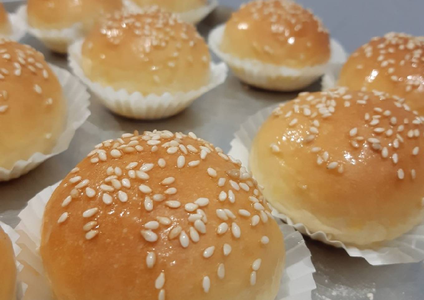 Burger buns homemade