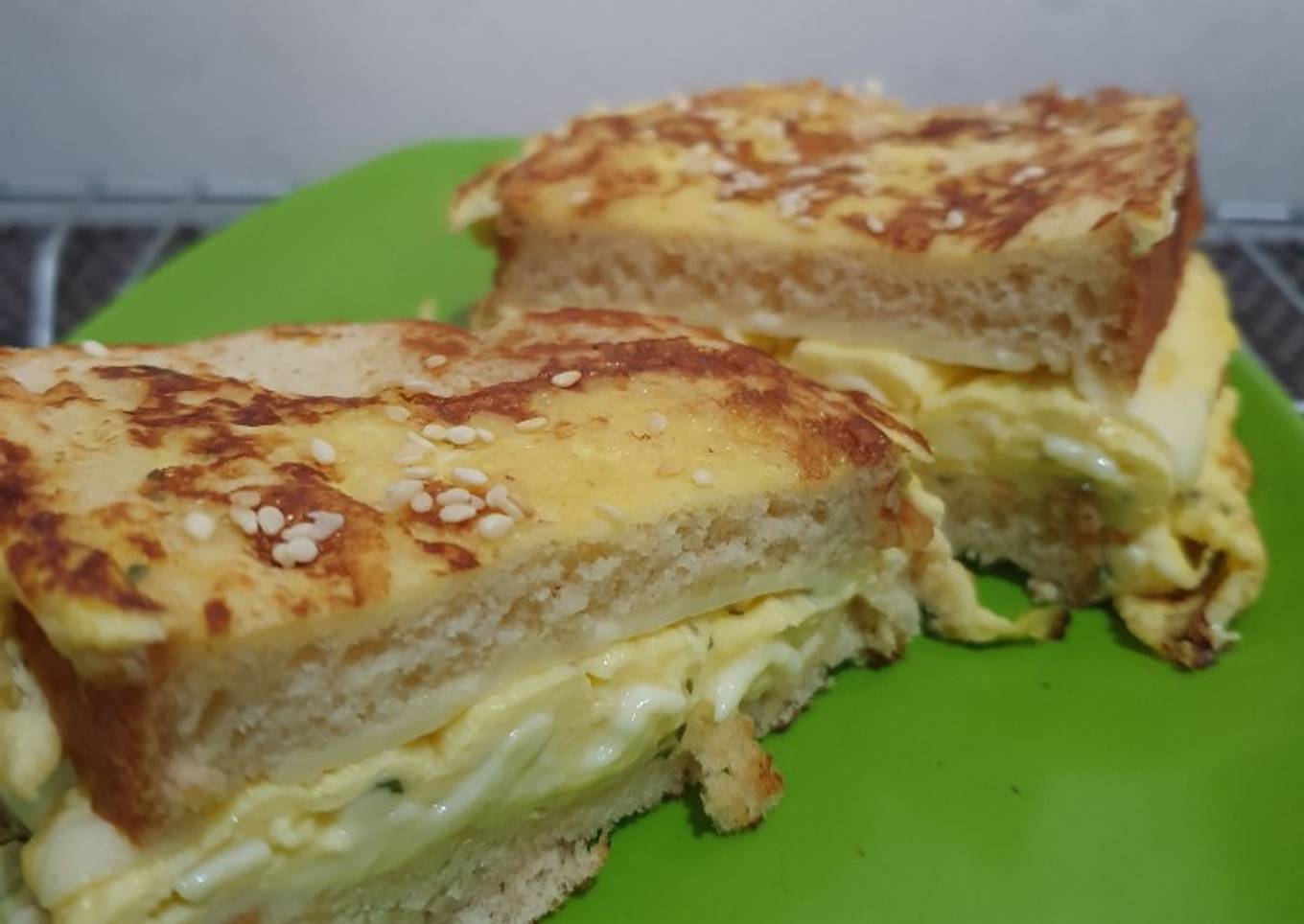 Sandwich Keju Telur