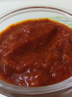 मोमो की चटनी (Momo ki chutney recipe in Hindi) रेसिपी मुख्य फोटो
