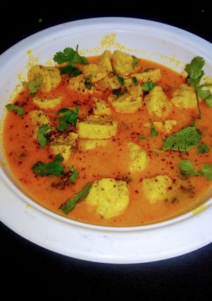 A picture of Besan Gatta.