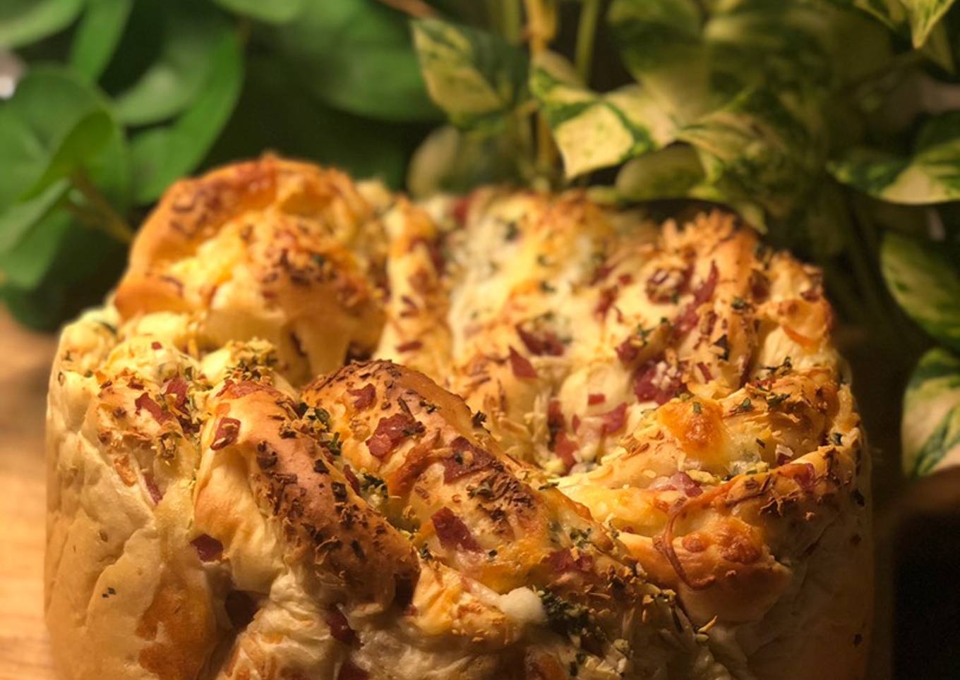 Garlic Smoke Beef Bread