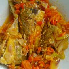 Ikan Kembung Tumis Pedas রেসিপির প্রধান ছবি