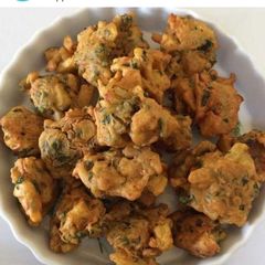 Spinach Onion Pakoras A picture of Spinach Onion Pakoras.
