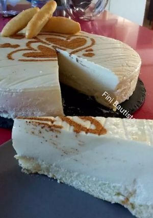 Una foto de Tarta de horchata y fartons
