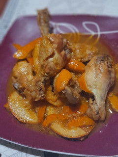 Una foto de Pollo a la naranja 🍊