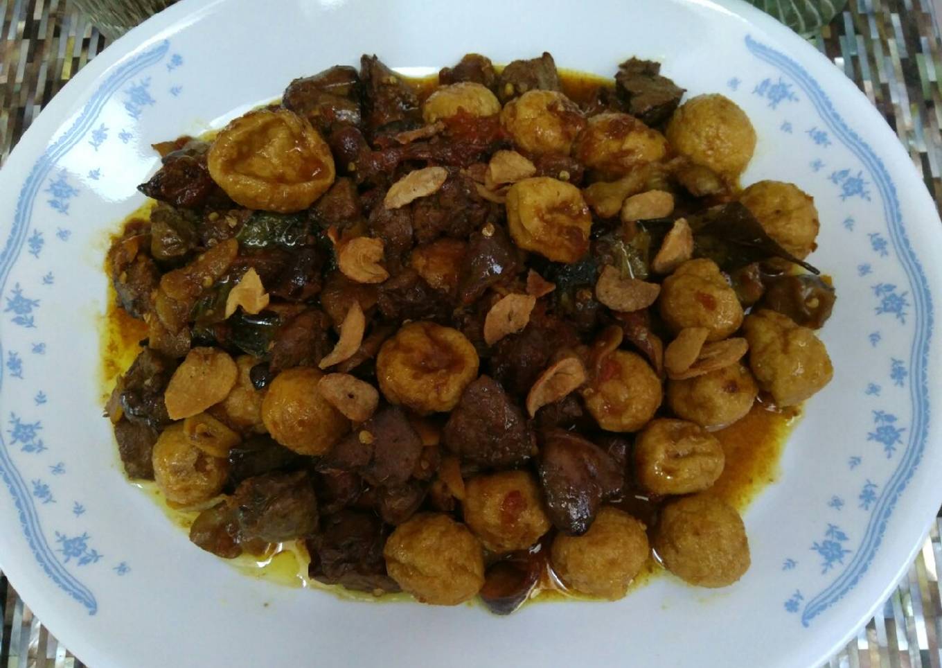 Sambel Goreng Ati Ampela Tahu Bulat Pedas