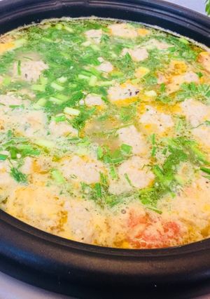 Hình của món Riêu cá điêu hồng với bún.