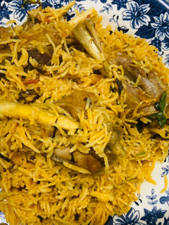 A picture of Mutton leg shanks biriyani.