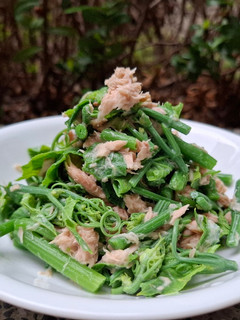 超市料理-龍鬚菜涼拌鮪魚沙拉 的食譜成品照片