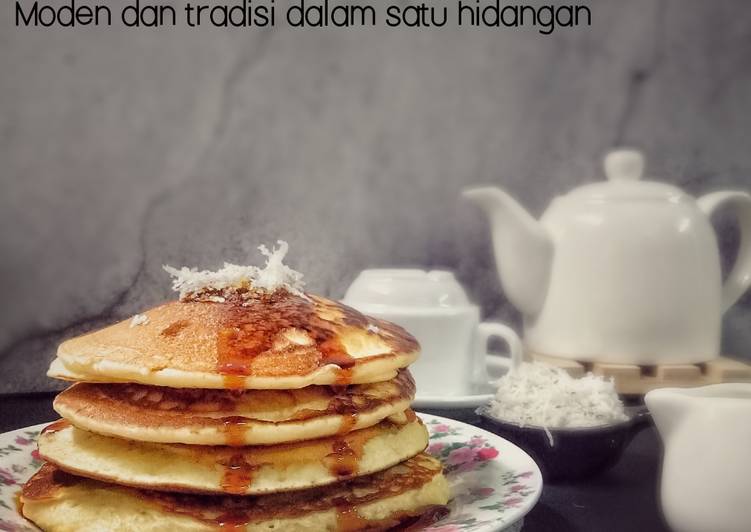 Resepi Pancake Sos Gula Melaka &amp; Kelapa Parut yang Praktis