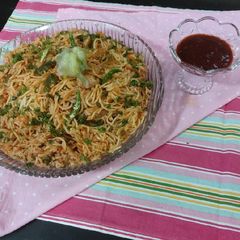 Singapore chicken noodles rice A picture of Singapore chicken noodles rice.