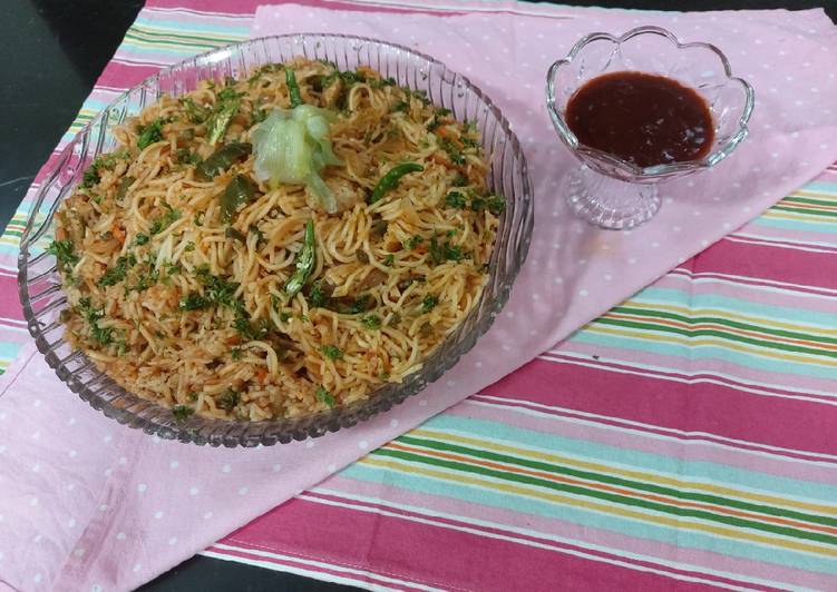 How to Prepare Homemade Singapore chicken noodles rice