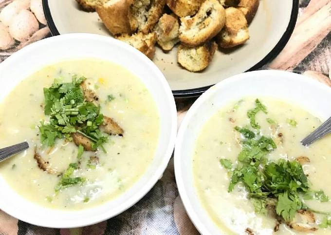 Mushroom &amp; chicken sweet corn soup