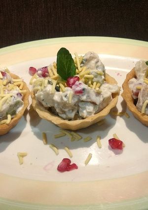 A picture of Fruit chat tart.