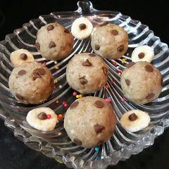 A picture of Banana Choco Bliss Balls.