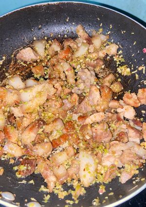 Hình của món Thịt ba rọi ram sả.