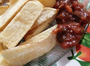 Una foto de Papas bravas 🥔🍟. Fácil