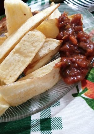 Una foto de Papas bravas 🥔🍟. Fácil