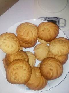 A picture of Coconut cookies.