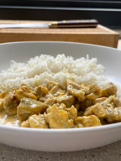 Una foto de Pollo al curry