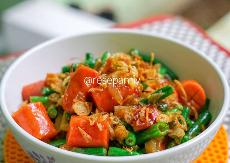 Tumis Sosis & Kacang Panjang Asam Manis