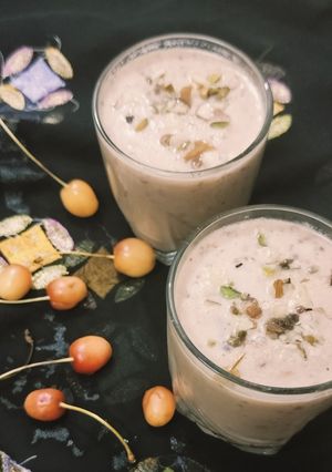 चैरीआलू बुखारा शेक रेसिपी मुख्य फोटो