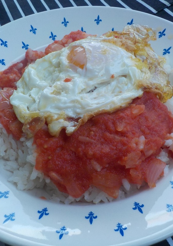 Una foto de Arroz a la cubana rápido