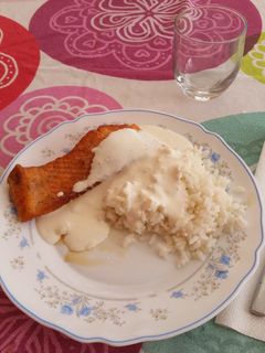 Una foto de Salmón en Salsa de Yogur
