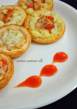 A picture of Cheesey bread disc.