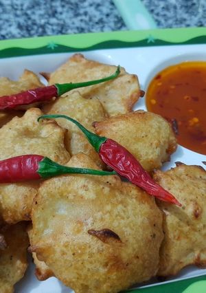 A picture of Besan Pakoda.