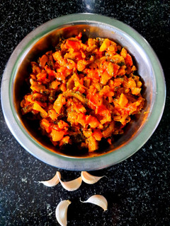 பாகற்காய் தொக்கு/ bittergourd thokku recipe in tamil செய்முறை முக்கிய புகைப்படம்