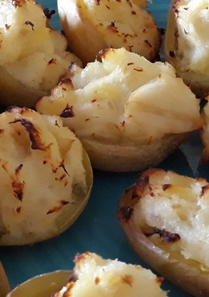 Una foto de Patatas rellenas de Brandada de Bacalao