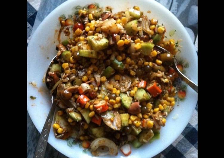 Étapes pour faire Tous les soirs de la semaine Salade composée au surimi et légumes sauce balsamique