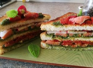 Foto principal de Sándwich triple sorpresa