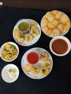 પાણીપુરી (panipuri recipe in gujarati) રેસીપી મુખ્ય ફોટો