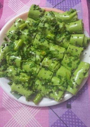 A picture of Paan Bahar khandvi.