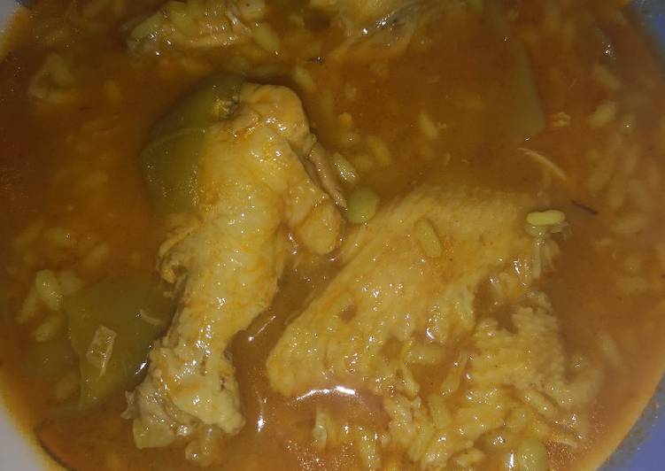 Arroz caldoso de pollo