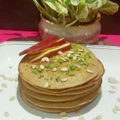 A picture of Apple Cinnamon Pancakes.