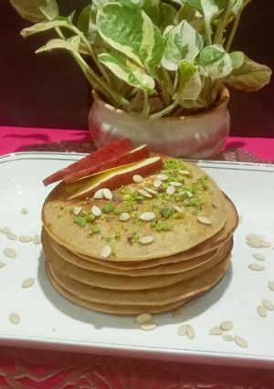 A picture of Apple Cinnamon Pancakes.