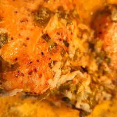 A picture of Georgian chicken shkmeruli.