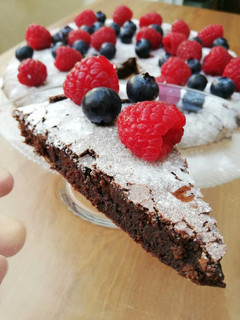Una foto de Brownie de chocolate negro