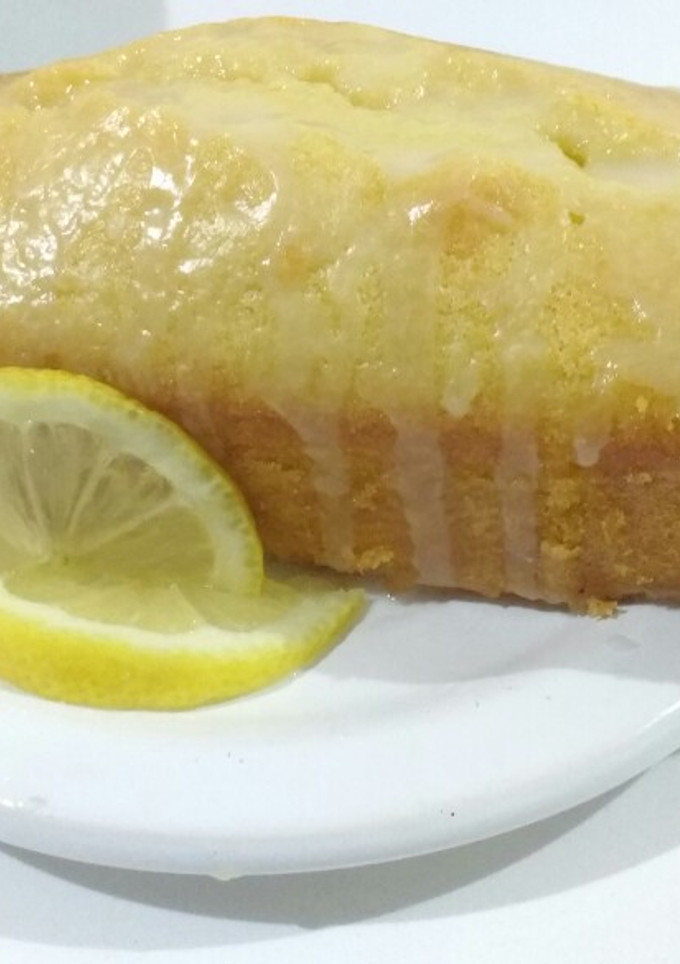Una foto de Budín cuatro cuartos de vainilla con glasé