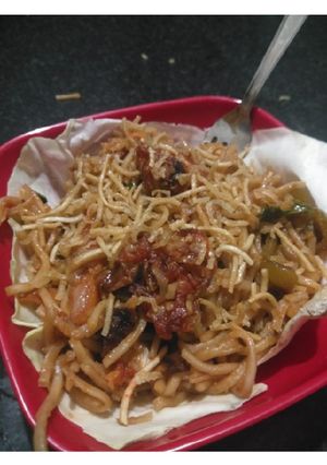 A picture of Veg Chowmein.